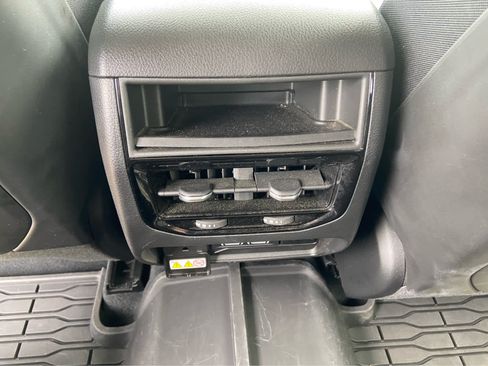 Used 2022 Jeep Grand Cherokee Limited 4xe w/ Luxury Tech Group II AWD/4WD image 16