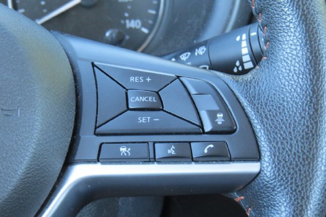Used 2022 Nissan Kicks SR w/ Premium Package FWD image 17