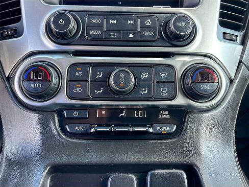 Used 2020 Chevrolet Tahoe LS w/ Enhanced Driver Alert Package RWD image 15