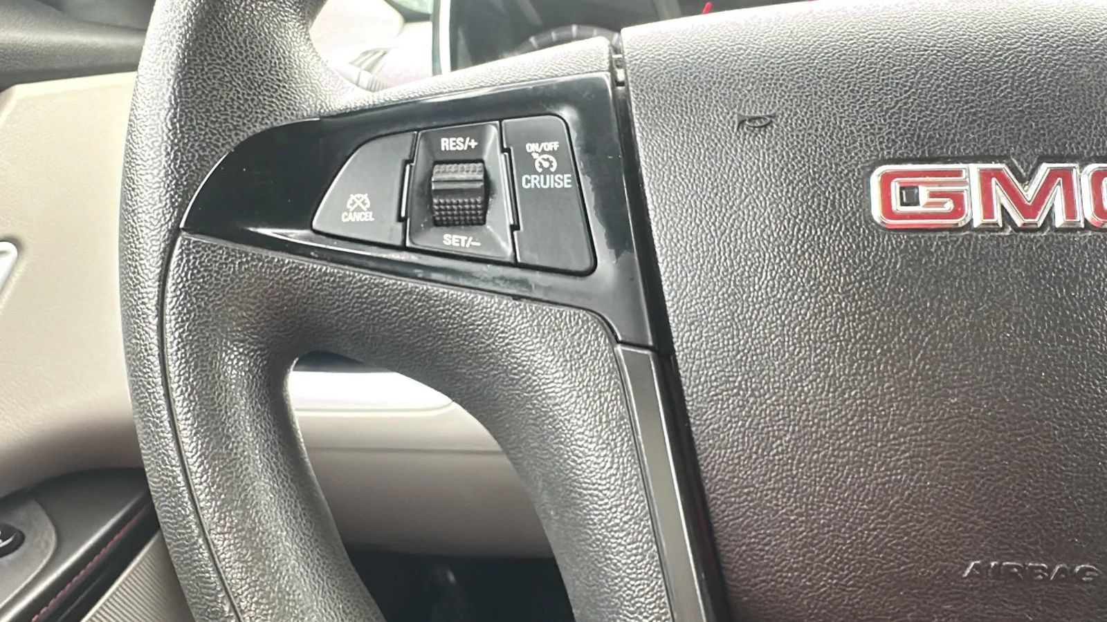 Used 2015 GMC Terrain SLE FWD image 23