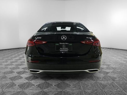 Used 2022 Mercedes-Benz C 300 4MATIC Sedan image 4