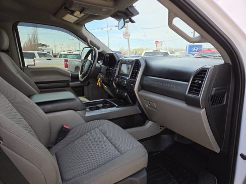 Used 2020 Ford F250 XLT w/ XLT Value Package image 33