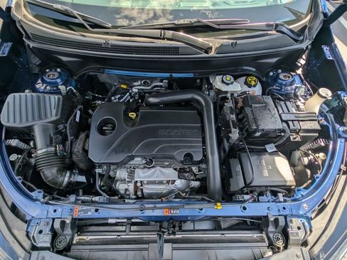 Used 2023 Chevrolet Equinox LT AWD/4WD image 28
