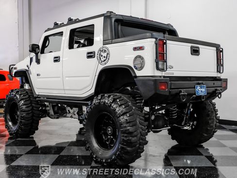 Used 2005 HUMMER H2 SUT w/ Preferred Equipment Group image 7