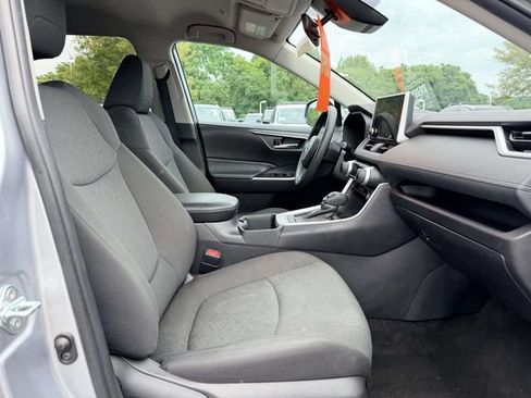 Used 2024 Toyota RAV4 XLE FWD image 10