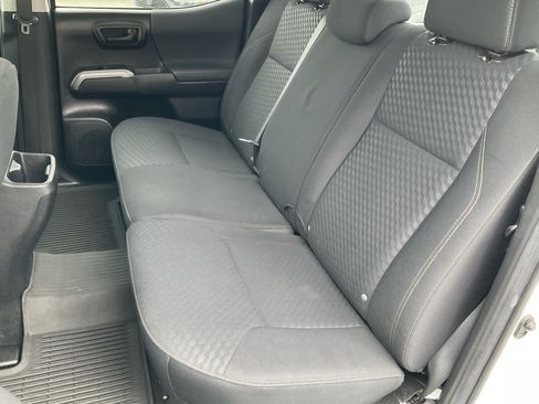 Used 2023 Toyota Tacoma SR5 w/ Trail Edition image 38