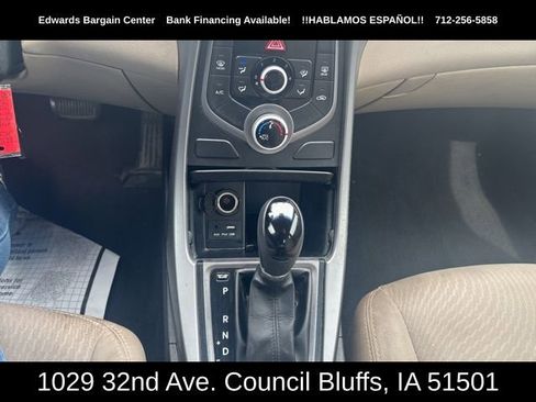 Used 2016 Hyundai Elantra SE image 21