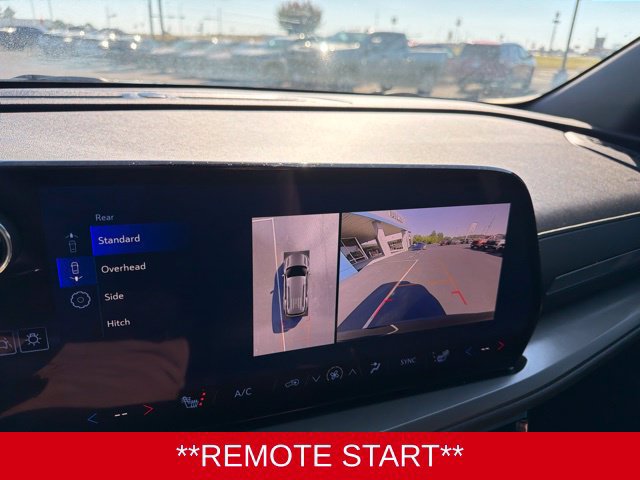 Used 2025 Chevrolet Traverse LT w/ Midnight/Sport Edition FWD image 15