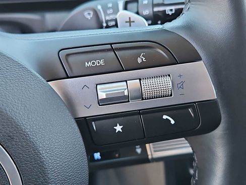 Certified 2025 Hyundai Tucson Limited image 24