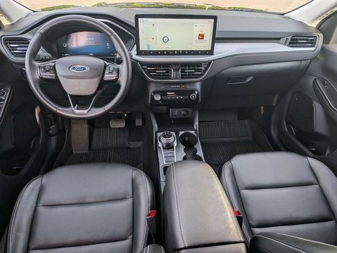 Used 2023 Ford Escape Platinum AWD/4WD image 17