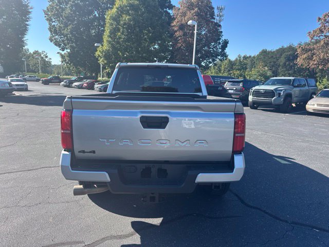Used 2026 Toyota Tacoma TRD Off-Road AWD/4WD image 5