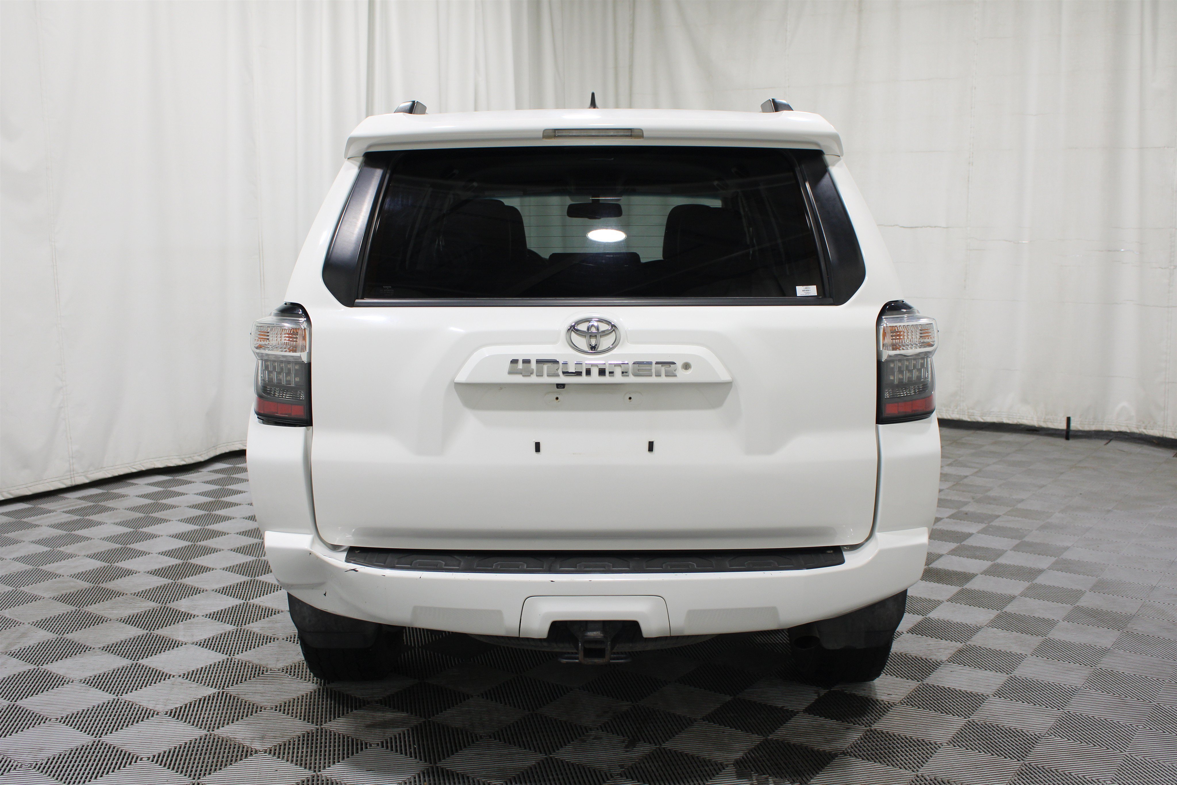 Used 2019 Toyota 4Runner SR5 Premium AWD/4WD image 30