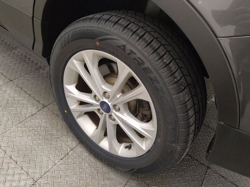 Used 2017 Ford Escape SE AWD/4WD image 31
