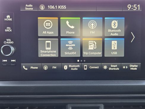 Used 2025 Honda Pilot TrailSport image 17