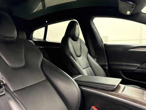 Used 2022 Tesla Model S Base image 41