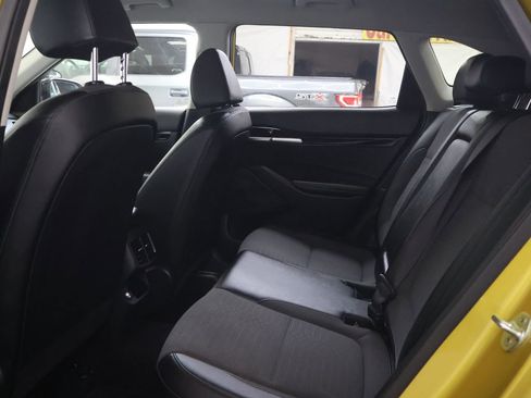 Used 2023 Kia Seltos S w/ Navigation Package FWD image 14