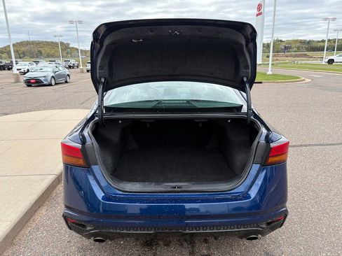 Used 2024 Nissan Altima 2.5 SR FWD image 4