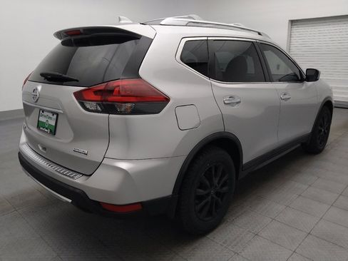 Used 2019 Nissan Rogue S w/ Special Edition Package FWD image 9