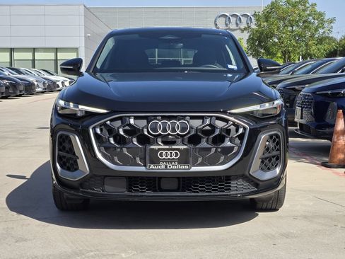 Used 2025 Audi Q5 Prestige w/ 20" Wheel Package AWD/4WD image 4