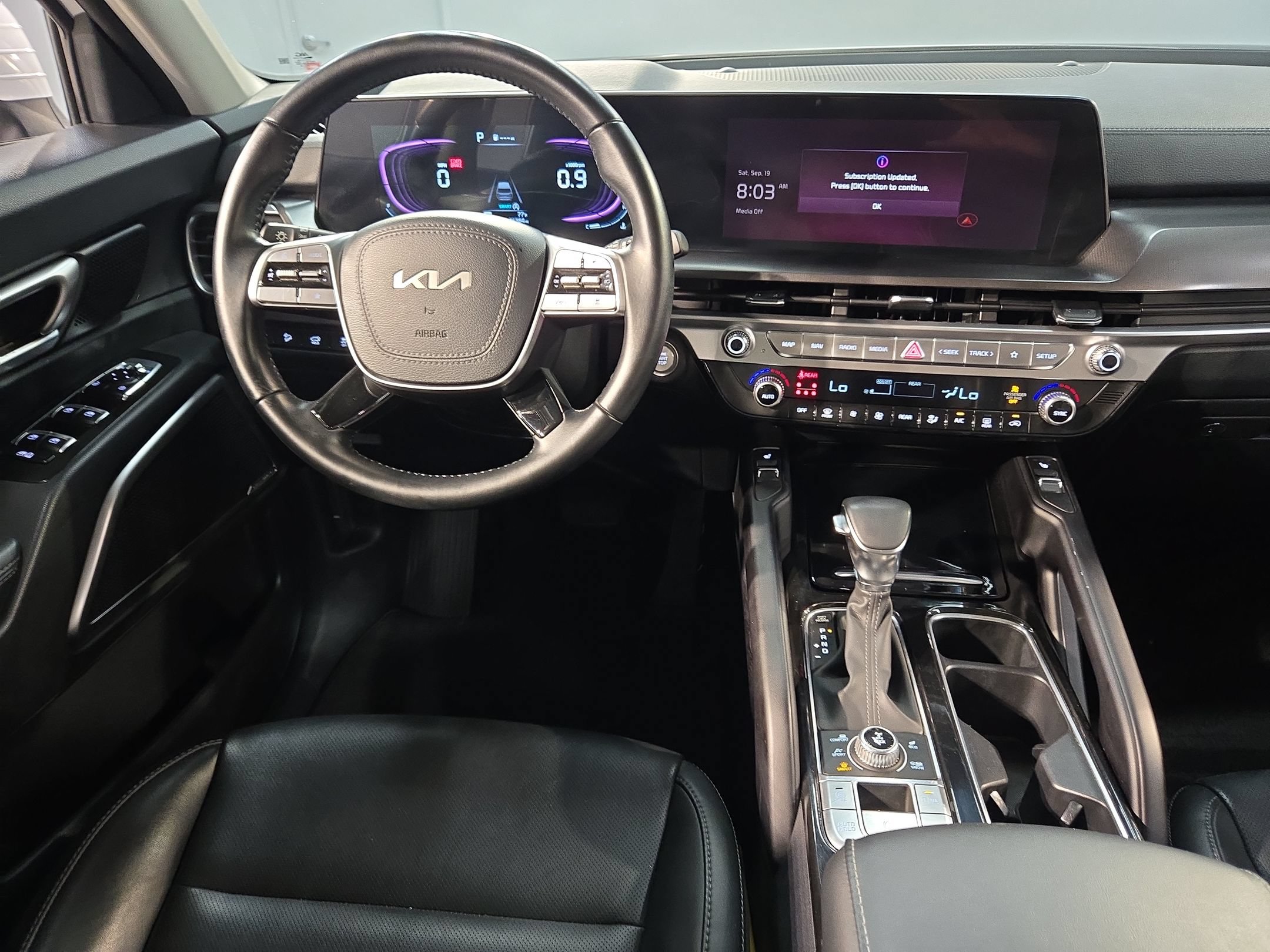 Used 2025 Kia Telluride S AWD/4WD image 9
