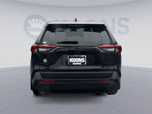 Used 2023 Toyota RAV4 LE image 5