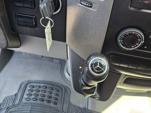 Used 2018 Mercedes-Benz Sprinter 2500 image 23