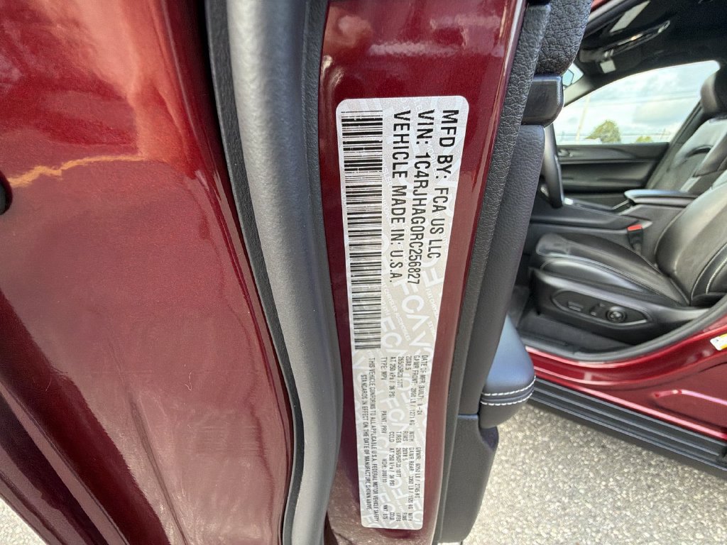Used 2024 Jeep Grand Cherokee Altitude AWD/4WD image 29