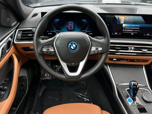 Used 2023 BMW i4 eDrive40 w/ Premium Package RWD image 13