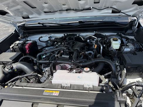 Used 2026 Toyota Tacoma SR5 AWD/4WD image 33
