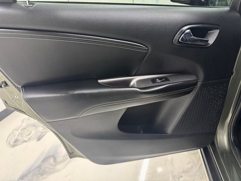 Used 2016 Dodge Journey Crossroad FWD image 22