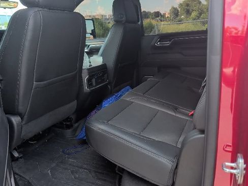 Used 2024 GMC Sierra 2500 Denali w/ Denali Reserve Package AWD/4WD image 19