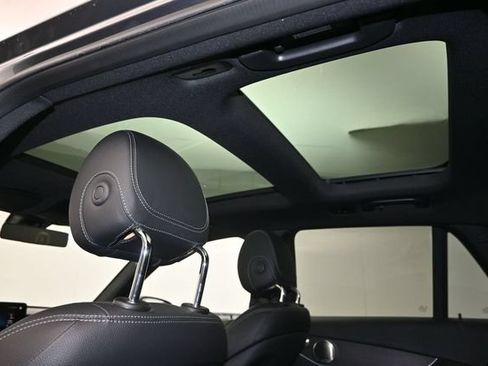 Used 2021 Mercedes-Benz GLC 300 4MATIC image 26