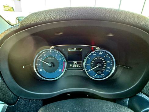 Used 2015 Subaru Crosstrek 2.0i Limited image 34