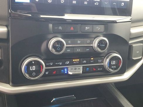 Used 2024 Ford Expedition Max XLT AWD/4WD image 31