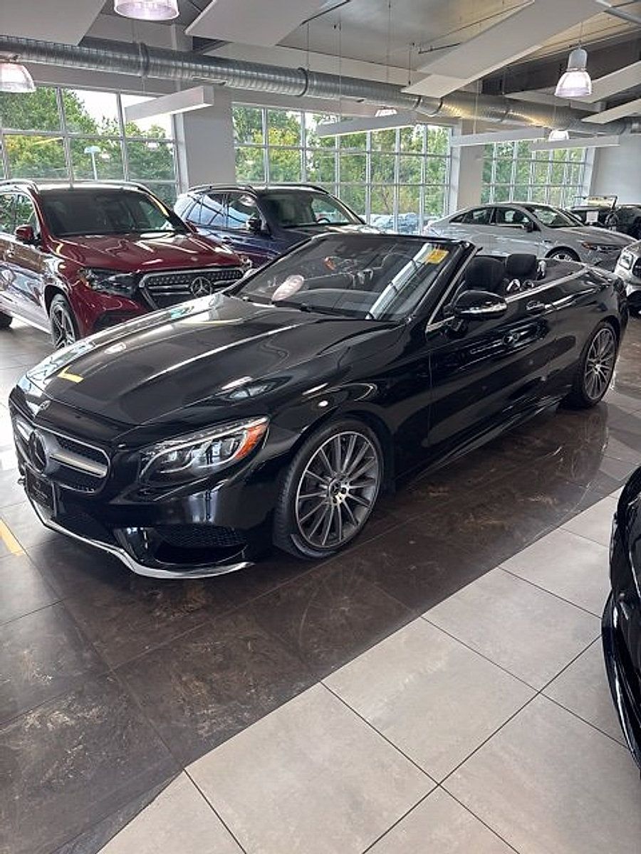 Used 2017 Mercedes-Benz S 550 Cabriolet image 2