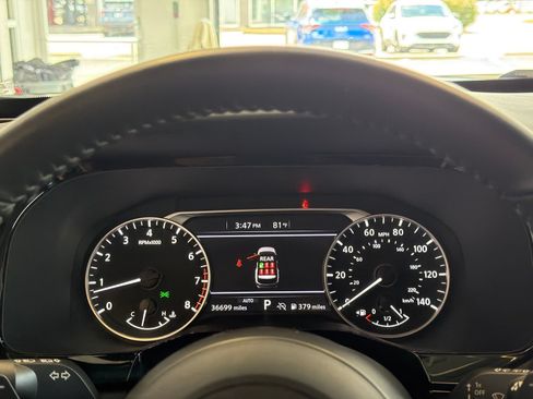 Used 2025 Nissan Pathfinder SV AWD/4WD image 23