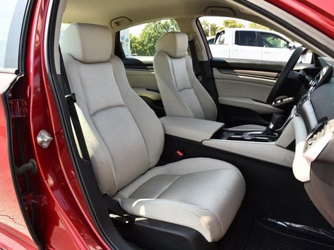 Certified 2018 Honda Accord LX image 21