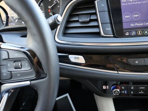 Used 2023 Buick Enclave Avenir w/ Avenir Technology Package image 31