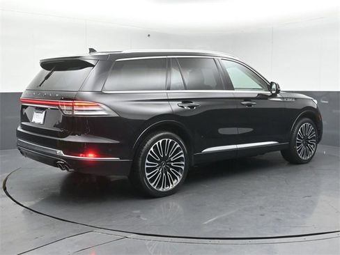 Certified 2023 Lincoln Aviator Black Label image 7