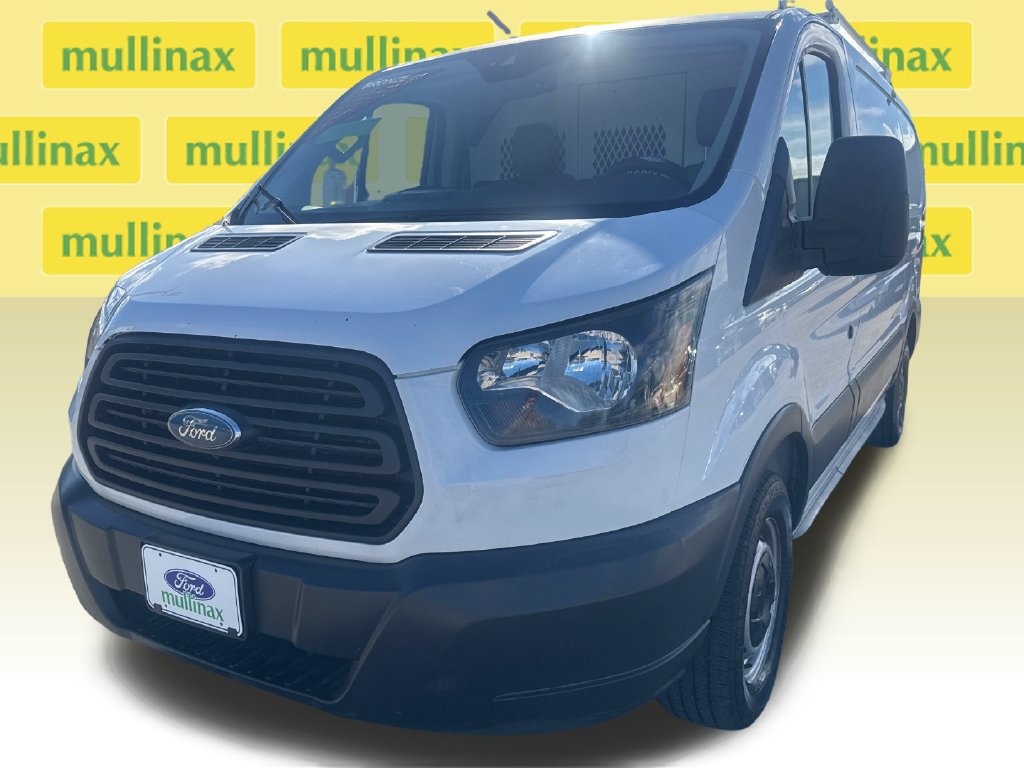 Used 2018 Ford Transit 150 130 Low Roof RWD image 9