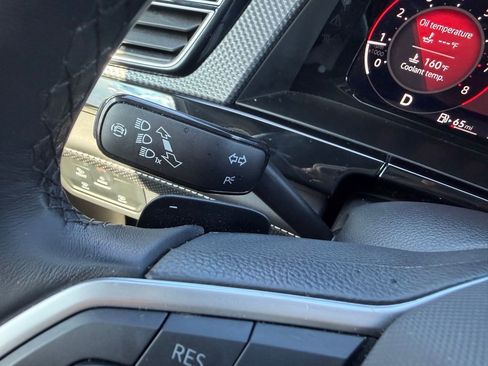 Used 2025 Volkswagen Atlas Cross Sport SEL Premium R-Line image 55