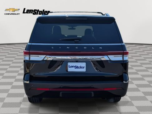 Used 2023 Lincoln Navigator L Reserve image 4