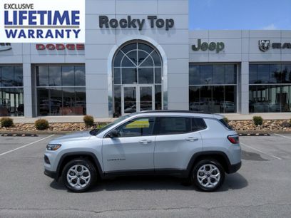 New 2025 Jeep Compass Latitude