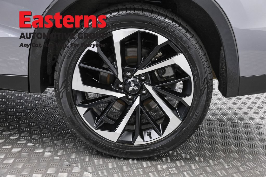 Used 2024 Mitsubishi Outlander SE AWD/4WD image 34