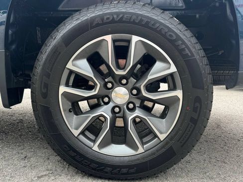 Used 2023 Chevrolet Silverado 1500 LT AWD/4WD image 10