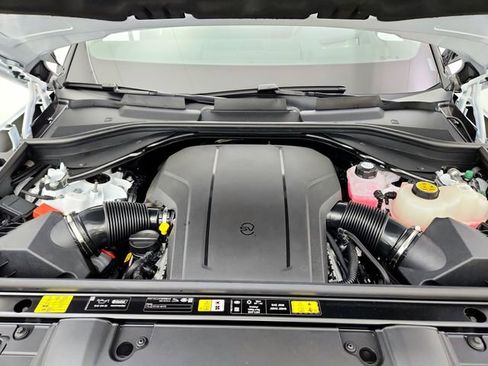 New 2026 Land Rover Range Rover SV image 28