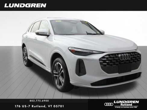 New 2025 Audi Q5 Premium image 1