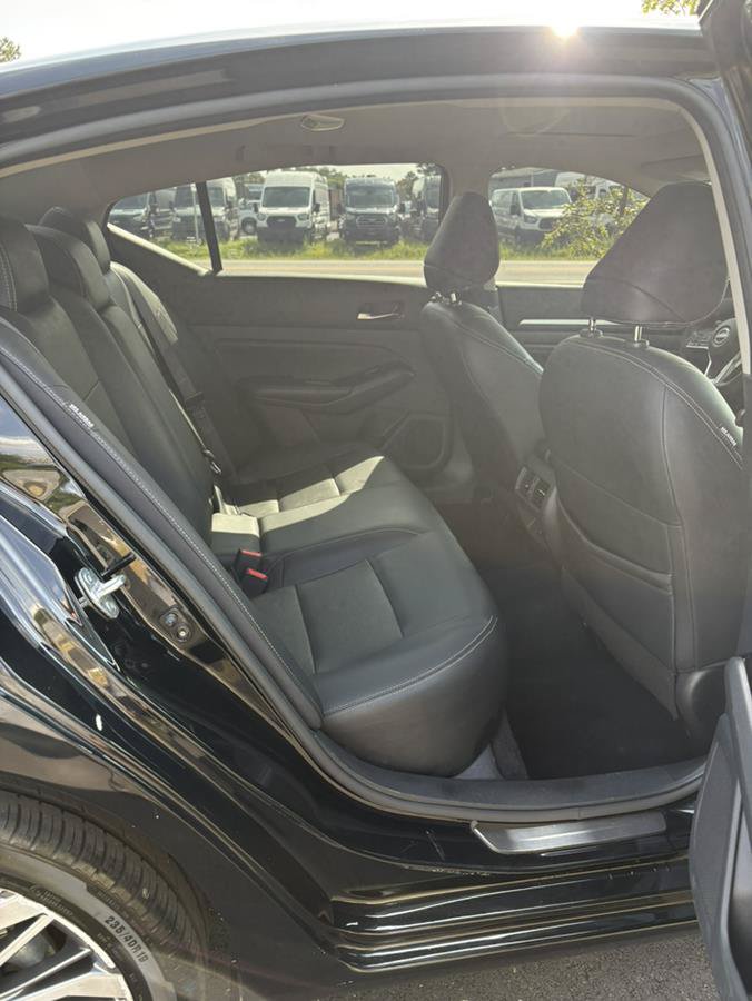 Used 2023 Nissan Altima 2.5 SL AWD/4WD image 9