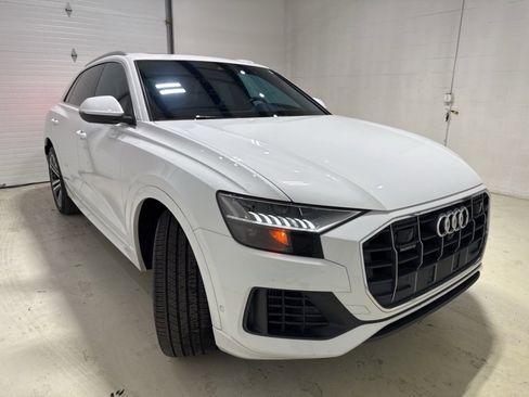 Used 2019 Audi Q8 Prestige w/ Adaptive Chassis Package image 3