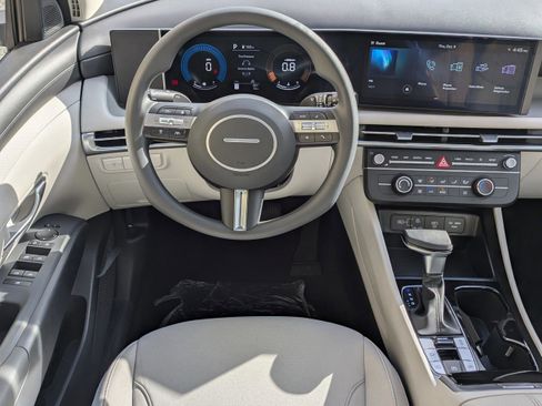 New 2026 Hyundai Tucson SE image 15